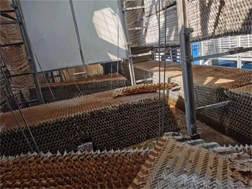 為何夏季冷卻塔溫度不下降？(冷卻塔水位過高怎么處理)