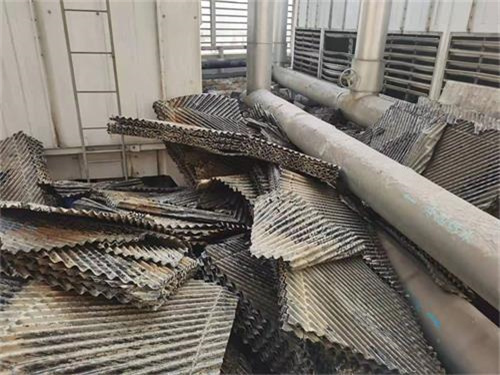 在寒冷天氣中維修冷卻塔注意事項