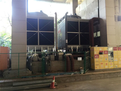 冷卻塔內壁凹凸不平整部分如何處理？(冷卻塔內壁刷油